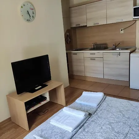 Summer Breeze Apartment, * サニービーチ